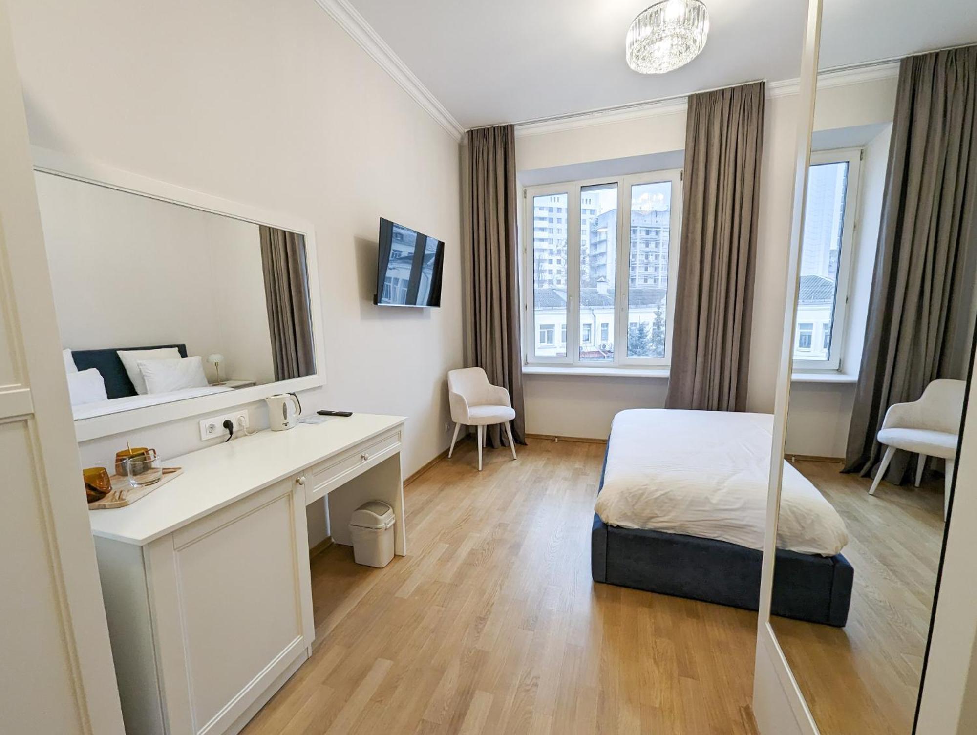 Kyiv Honchara Hotel Kültér fotó