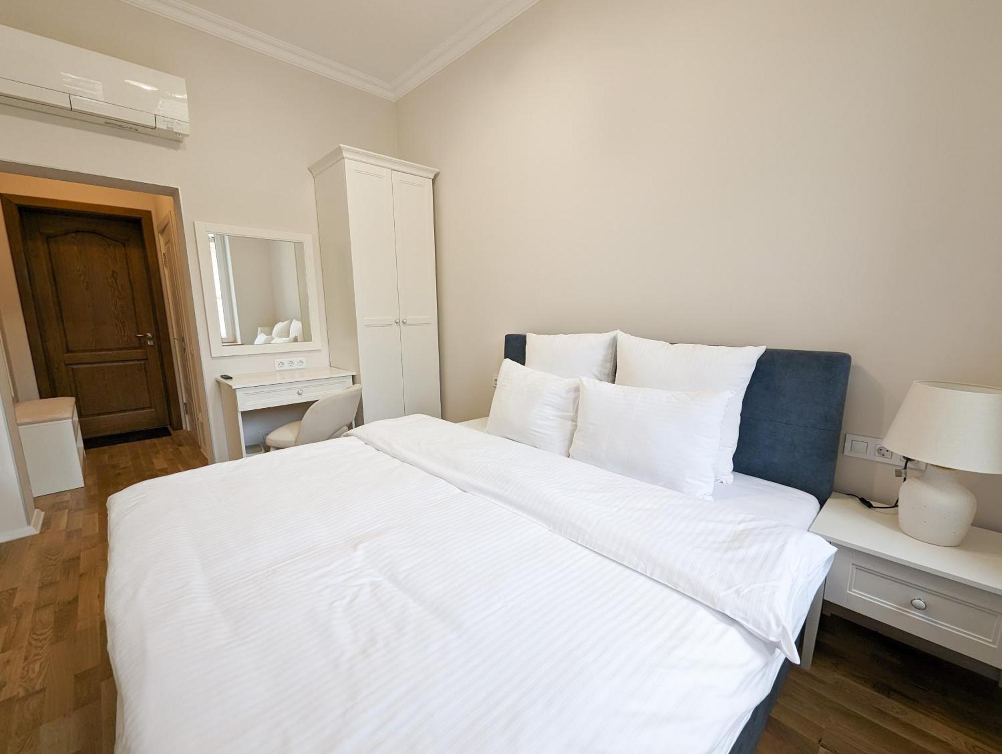 Kyiv Honchara Hotel Szoba fotó